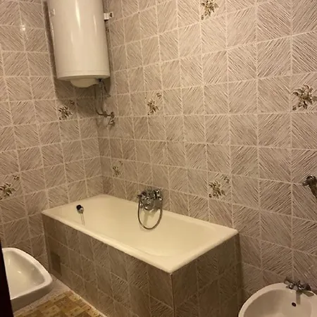 Gæstehus In With Balcony, Air Conditioning, Wifi 5188-8 Sukošan