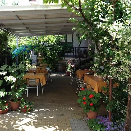 Gæstehus In With Balcony, Air Conditioning, Wifi 5188-8 *