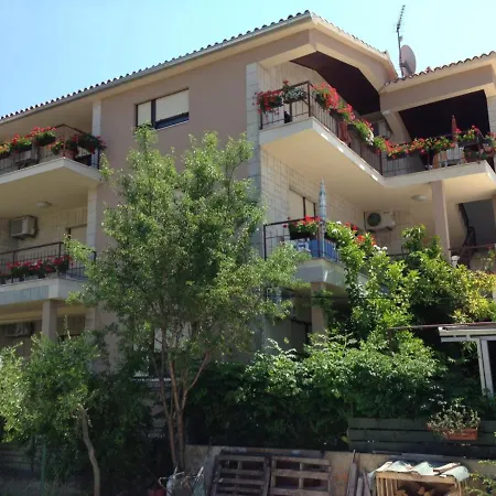 In With Balcony, Air Conditioning, Wifi 5188-8