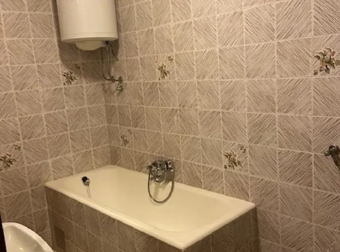Gostinjska kuća In With Balcony, Air Conditioning, Wifi 5188-8 Sukosan